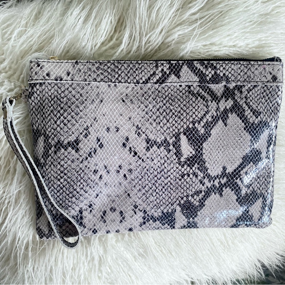 Laura Dimaggio Gray python pattern leather clutch/ wristlet - Picture 4 of 11